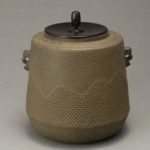 釜　茶釜　帯霰釜　あられ　敬典作　山形県　伝統的工芸品　木箱入 釜 茶釜 帯霰釜 あられ 敬典作 山形県 伝統的工芸品 木箱入 - メルカリ